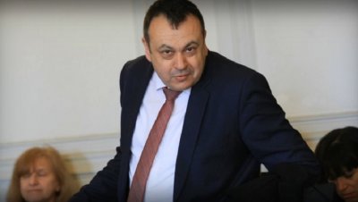 Хамид Хамид видя нов шеф на парламента