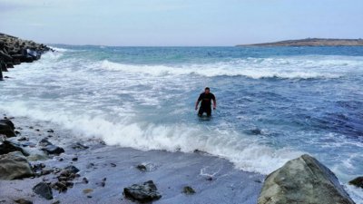 Герой: Младеж от Созопол скочи в бурното море и спаси живот