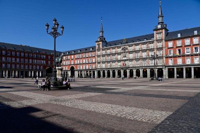 Мадрид блокира 1 млн. души заради коронавируса