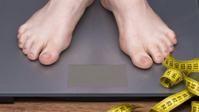 Учени установиха връзка между брака и загубата на тегло