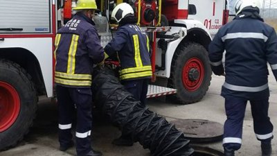 Пожарната на крак: Изтече амоняк в бирена фабрика