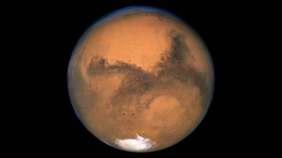 Марс се приближава към Земята