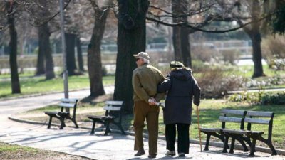 Ново 20: Ограничават движението на пенсионерите заради COVID-19 