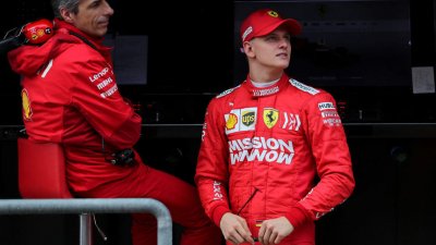 Синът на Шумахер гледа към Формула 1
