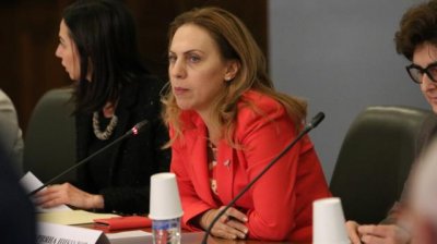 Тристранката ще заседава онлайн