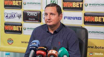 Караславов: Дайте ми акциите на Ботев