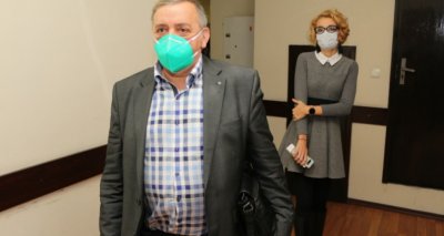 Проф. Кантарджиев се изповяда: Маската ме задушава