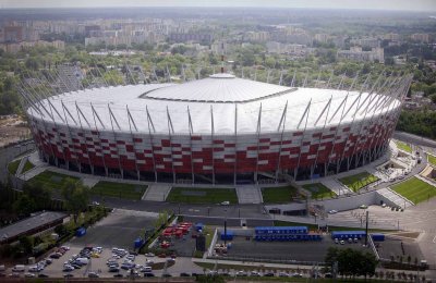 ЛОШО: Полша отваря болница на стадиона във Варшава