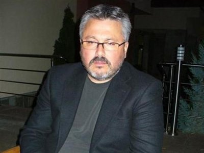 Д-р Хичев: Може и да се наложи затваряне на заведенията