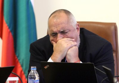 Заразеният Бойко: Ще работя от вкъщи!