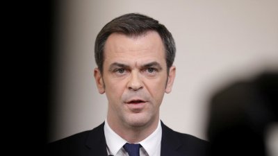 Франция не изключва трета вълна от COVID-19