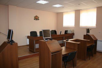 Детските престъпления вече ще се гледат на закрито в съда