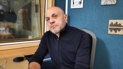 Храна и лекарства от държавата за всички карантинирани над 65 години