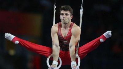 Йордан Александров с 3 златни медала в София