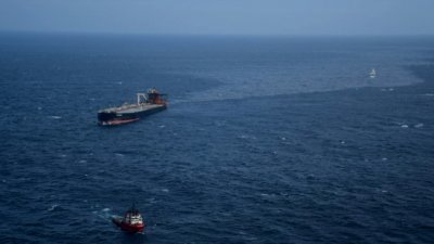 Турски рибари загинаха в сблъсък с гръцки танкер