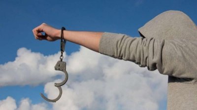 Момче задигна близо 1500 лв. от църква в Борован