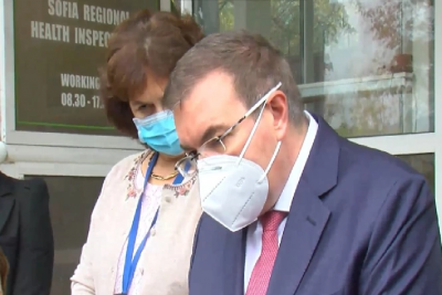 Ангелов успокоява: Няма липса на лекарства за Covid-19 в болниците