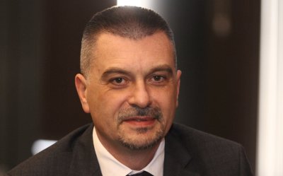 Не приеха оставката на проф. Паскалев от "Александровска"