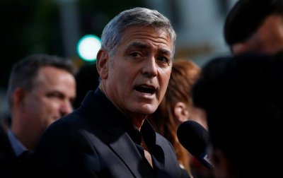 В НУЖДА СЕ ПОЗНАВА: Джордж Клуни раздаде по $1 млн. на 14 приятели