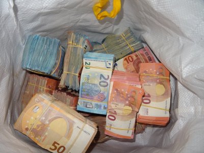 Трима турци опитаха да минат Дунав мост с половин милион евро от наркотици