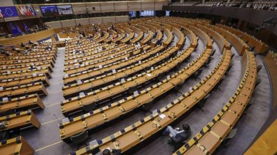 Европарламентът одобри закон, позволяващ колективни искове от потребители
