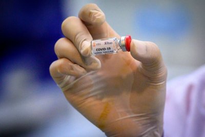 Трагедия: Близо 1 милион смятат, че ваксината идва с чип 