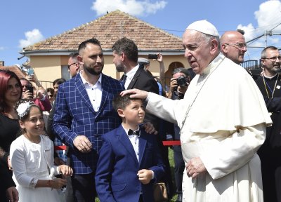Папа Франциск поиска прошка от циганите