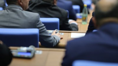 Депутатите ще работят до 20 ч. заради бюджета