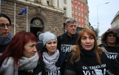 "Системата ни убива" с контрапротест срещу полицаите 