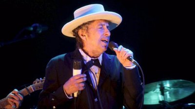 Откупиха авторските права върху песните на Боб Дилън за $300 млн.