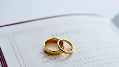 Канадка се ожени за мъжа си отново, две години след като губи паметта си
