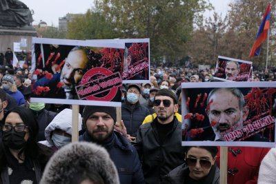 Опозицията в Армения обяви "гражданско неподчинение"