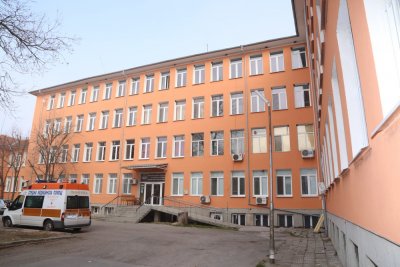 НЕЧУВАНО: Болницата в Елхово дава германска заплата за лекари