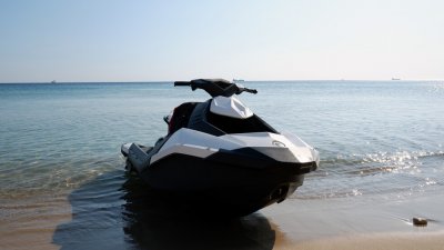 Арестуваха влюбен, прекосил Ирландско море с джет