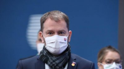 И премиерът на Словакия с позитивен тест за коронавирус
