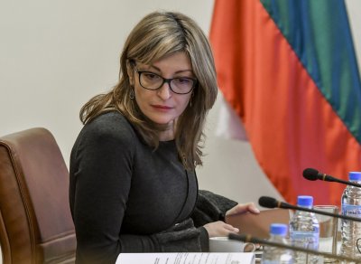 Екатерина Захариева: Очаквам Радев да направи консултации с партиите, преди да насрочи изборите