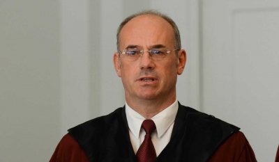 Висш съдия: Корупцията на властта се превърна във власт на корупцията