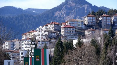 Заплаха за бомба с много голям заряд изпразни центъра на Смолян