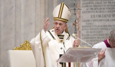 Папата ще отслужи литургията за Бъдни вечер при закрити врата