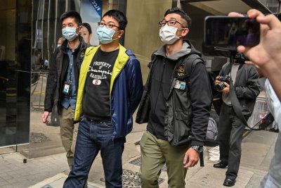 Масови арести на политици и активисти в Хонконг