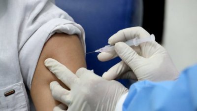 Още една жена почина след ваксина срещу COVID-19 