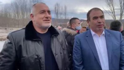 Борисов провери щетите от наводнението в Хаджидимово (ВИДЕО) 