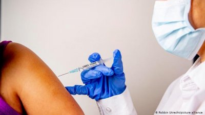 Над половин милион ваксинирани в Италия