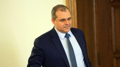 Искрен Веселинов: Не приемаме промени в 12 без 5 за вота