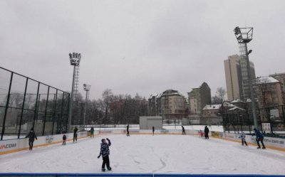 Зимната пързалка в столичния парк "Възраждане" отвори врати