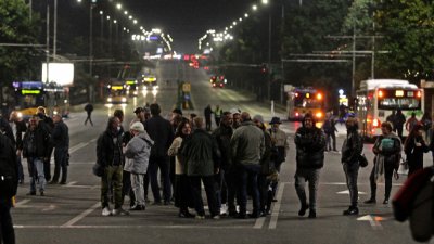 Пореден протест задръсти Орлов мост