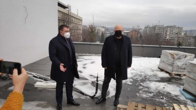 Ангелов към ресторантьорите: Отваряте на 18 февруари, война не се печели на инат
