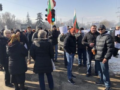 Внимание: Готвят тапа на входа на София