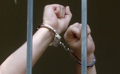 Задържаха крадец на 7400 лева