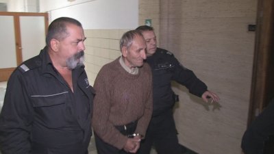 76-годишен отива в затвора, сгазил 5-годишно дете